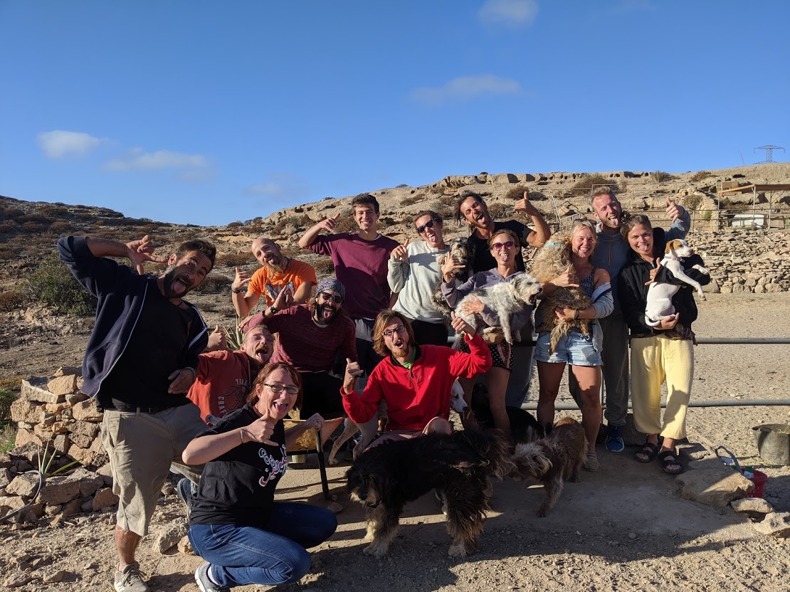 Team of volunteers on the finca